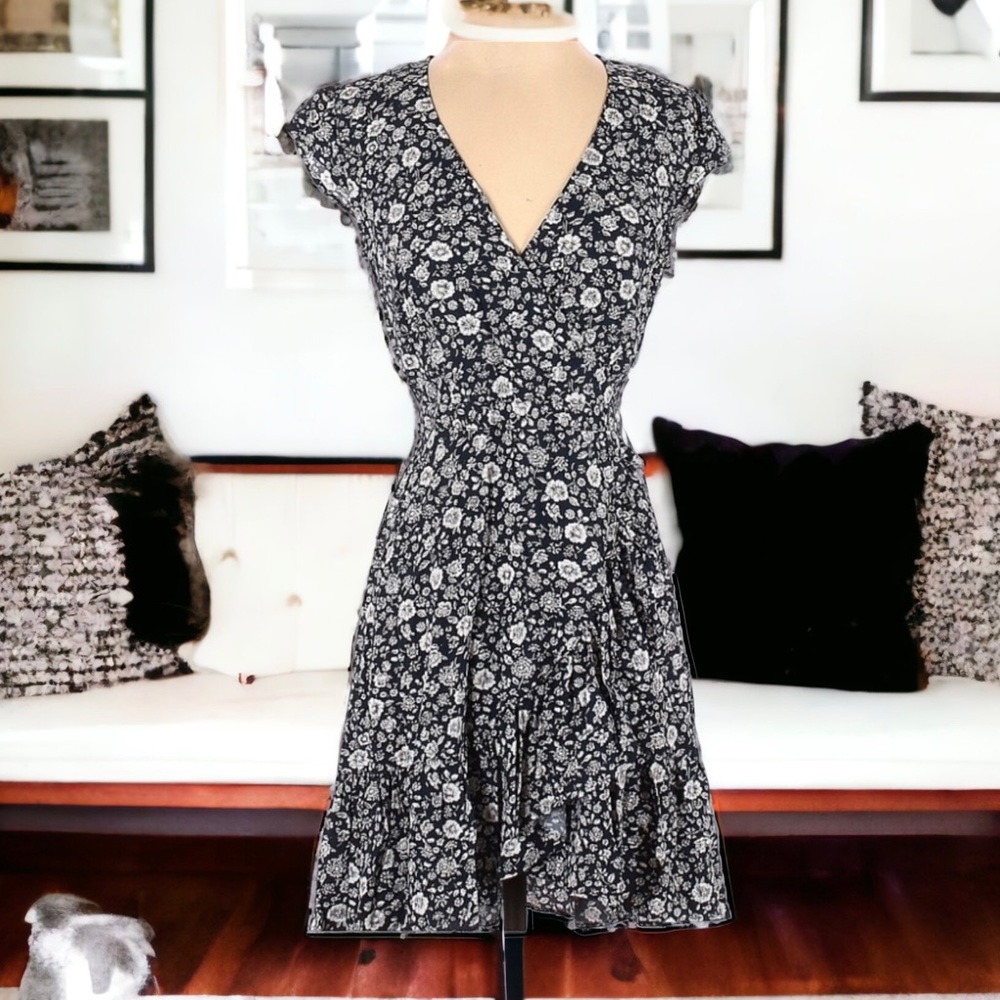 Jcrew mercantile floral wrap dress